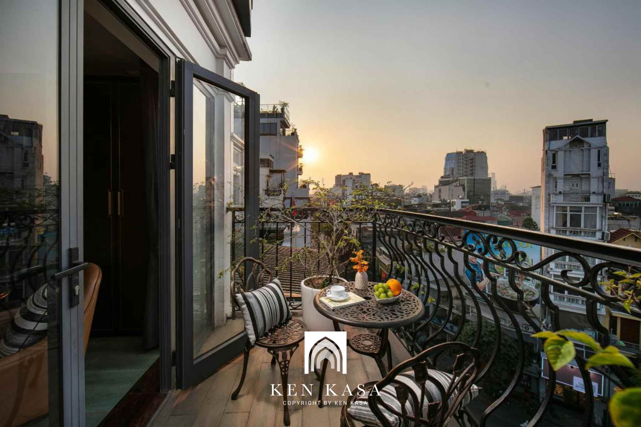 Ban công tại San Palace Hotel 